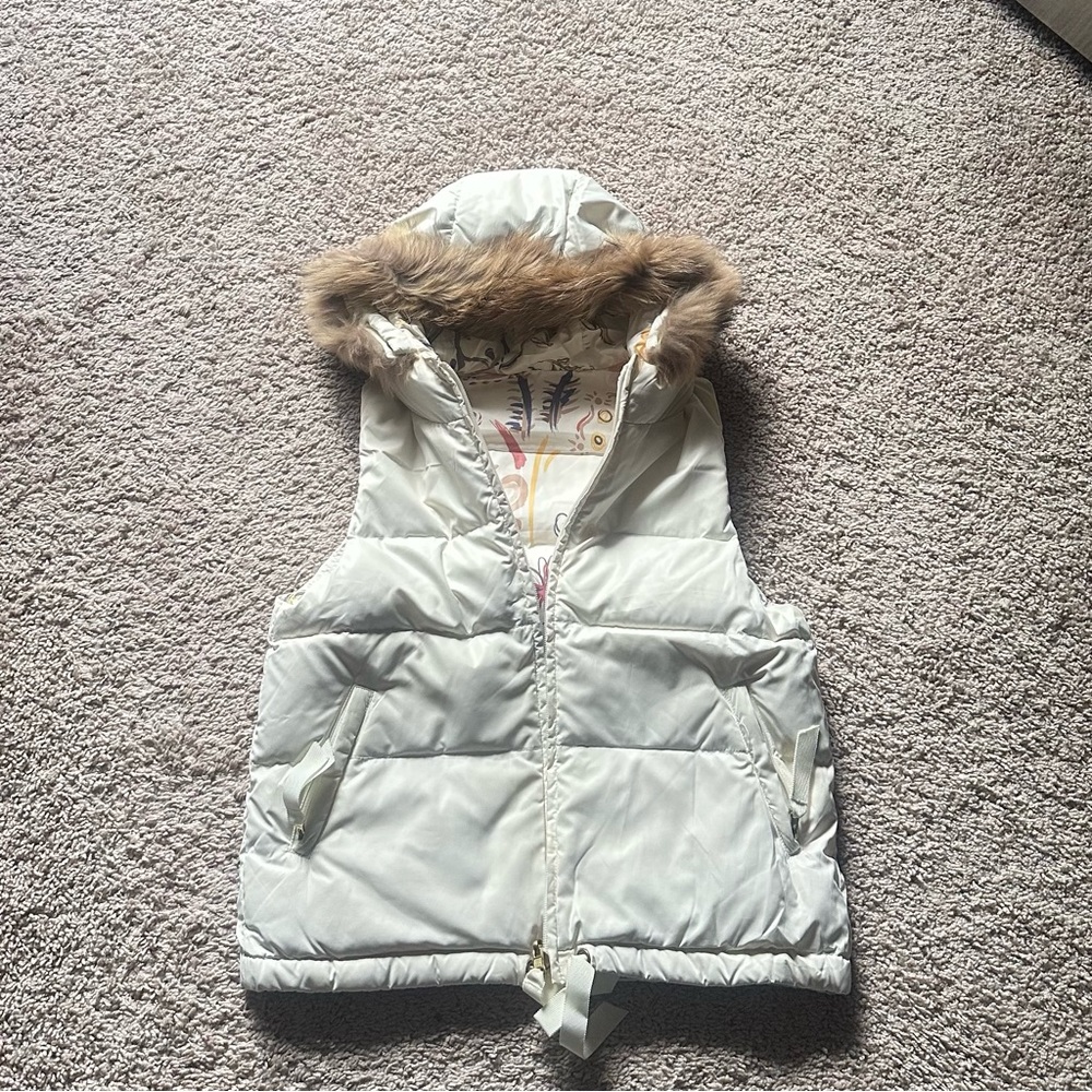 M’LLER Japan Reversible Down Vest with Detachable Real Fox Fur Hood – Elegant &